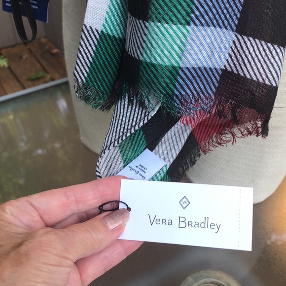 NWT CROSSBODY/WRISTLET & FRINGE SCARF SET by Vera Bradley - Picture 11 of 16